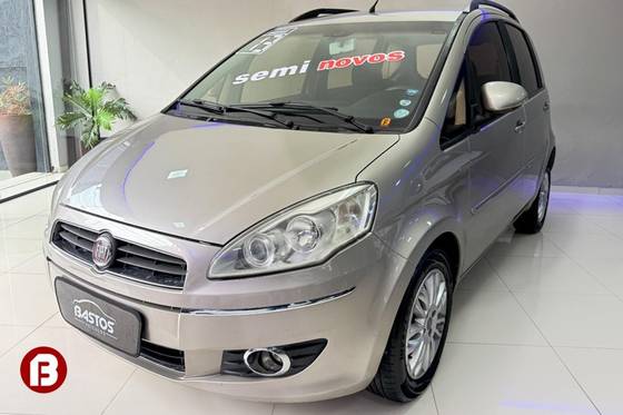 FIAT IDEA 1.6 MPI ESSENCE 16V FLEX 4P MANUAL FIAT IDEA 1.6 MPI ESSENCE 16V FLEX 4P MANUAL